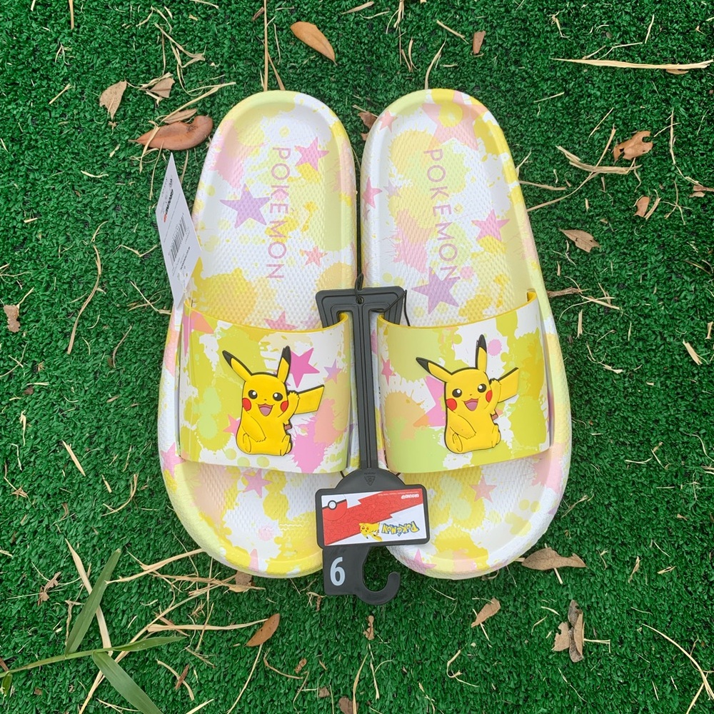 Pokémon women’s slides by Ground Up size 9